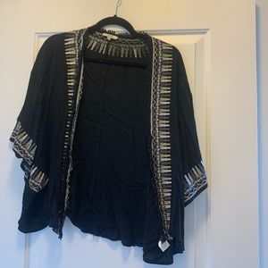 Light shawl/poncho